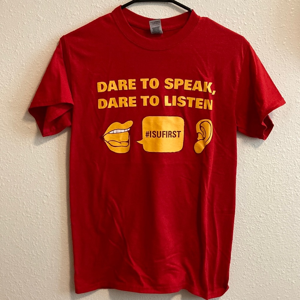 NWOT Iowa State University First Amendment Day Shirt